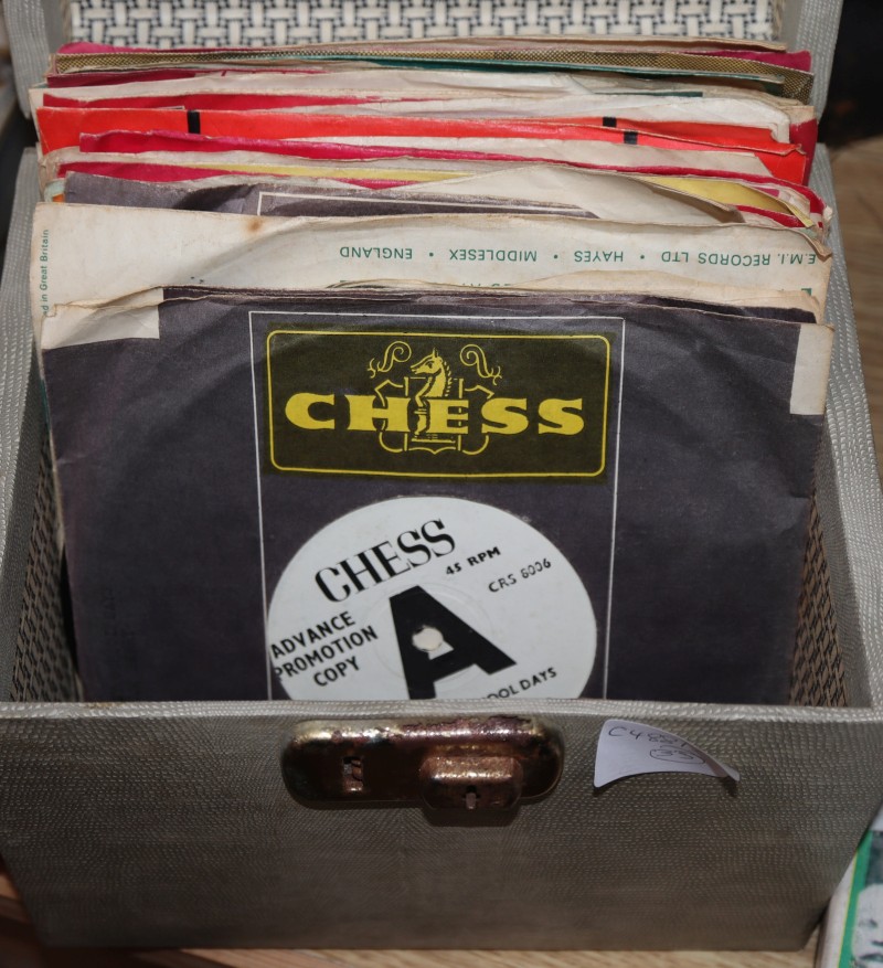 A collection of Promotional singles mainly on the Columbia Label to include Chuck Berry, Ray Charles, The Rocking Berries etc
